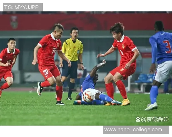 中国足球历史上第一球星的崛起与影响力探索